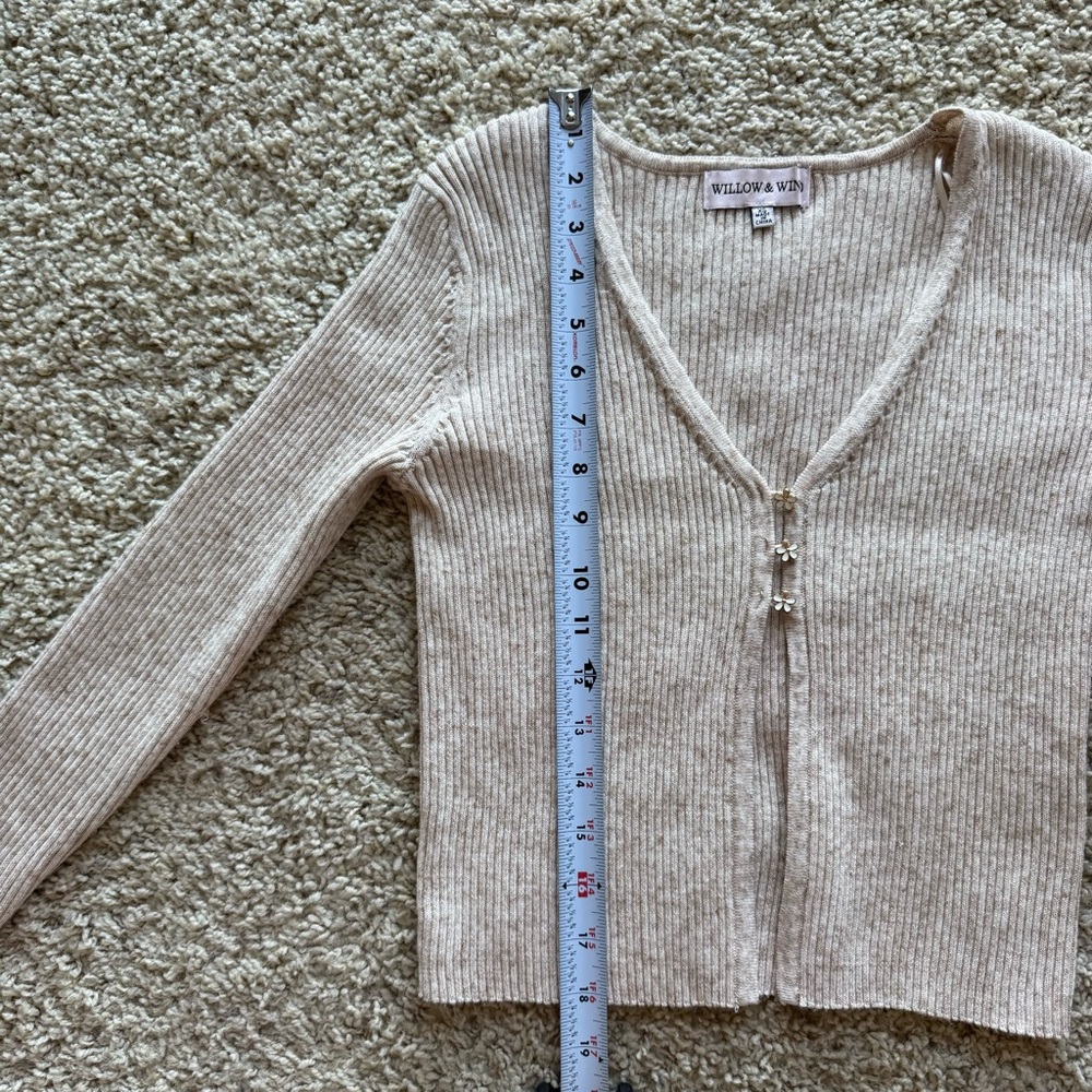 Ribbed Knit Tan Cardigan Soft Girl Coquette Floral Button Balletcore Neutral XS - Picture 7 of 7